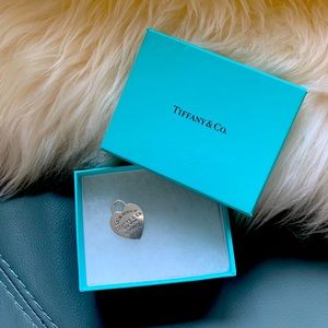 Return to Tiffany sterling silver heart tag